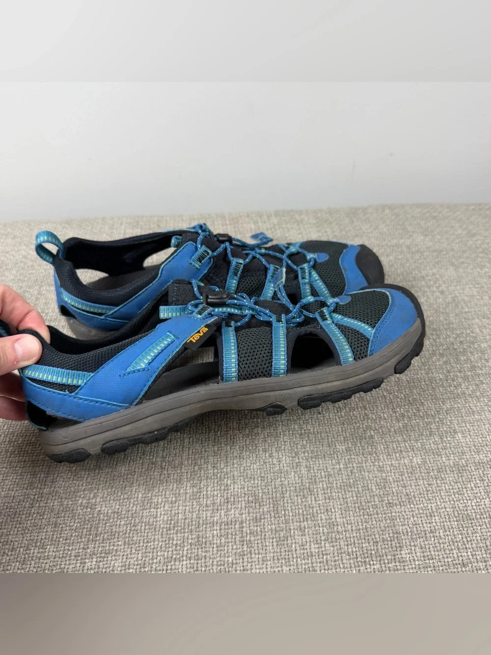 Teva Manatee Sandals Blue Black Closed Toe Sport Hiking Water Big Kid Size 6